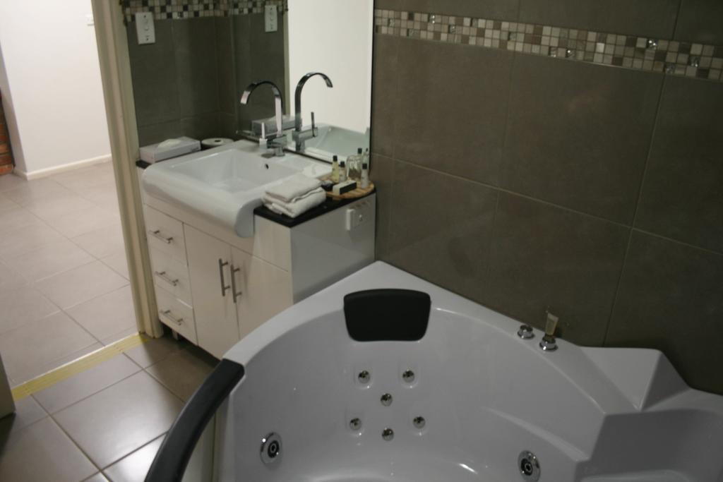 34 On Emily Villa Seymour Ngoại thất bức ảnh
